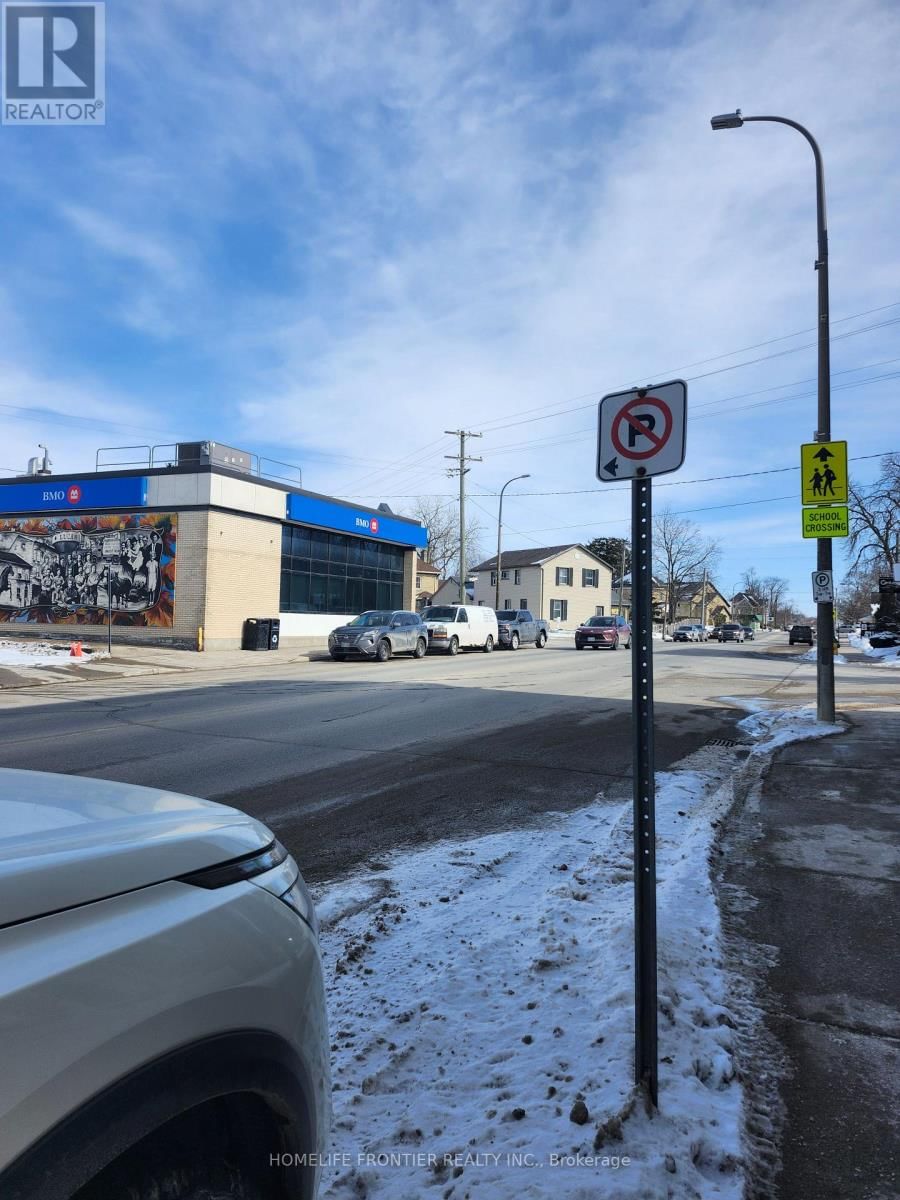 163 MAIN STREET NORTHWEST Image 14