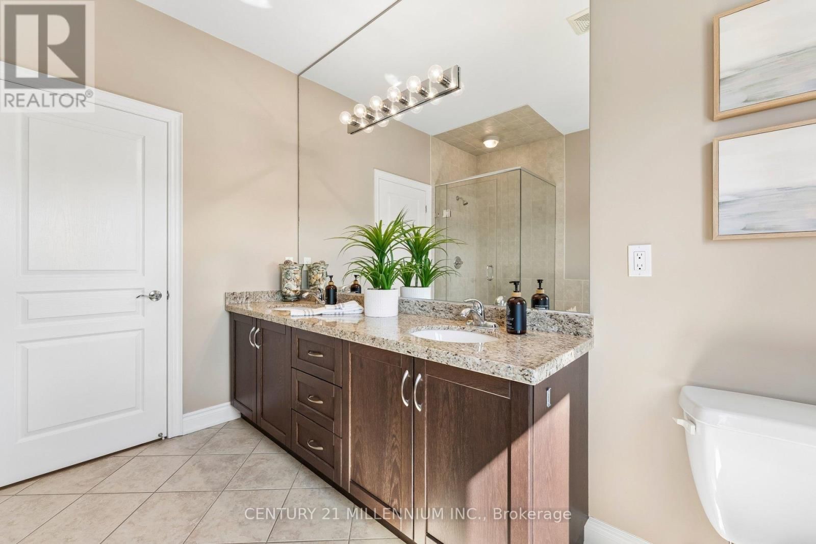 123 - 200 KINGFISHER DRIVE Image 26