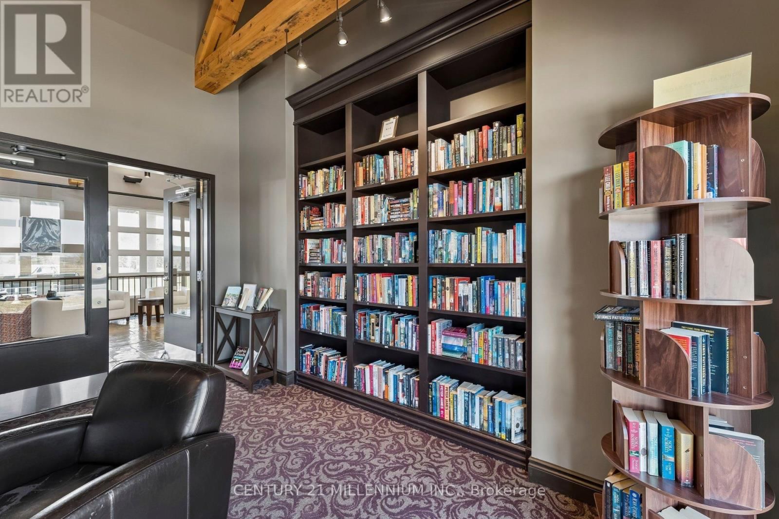 123 - 200 KINGFISHER DRIVE Image 45