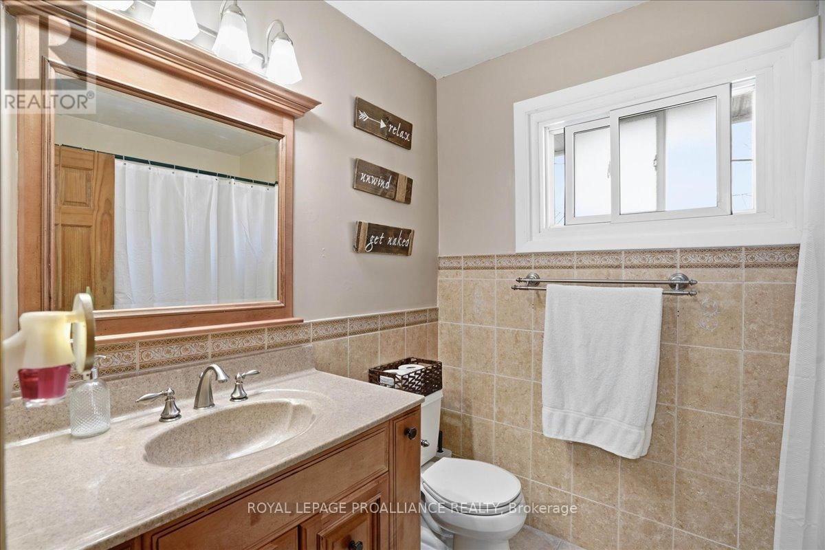 24 MELROSE CRESCENT Image 18