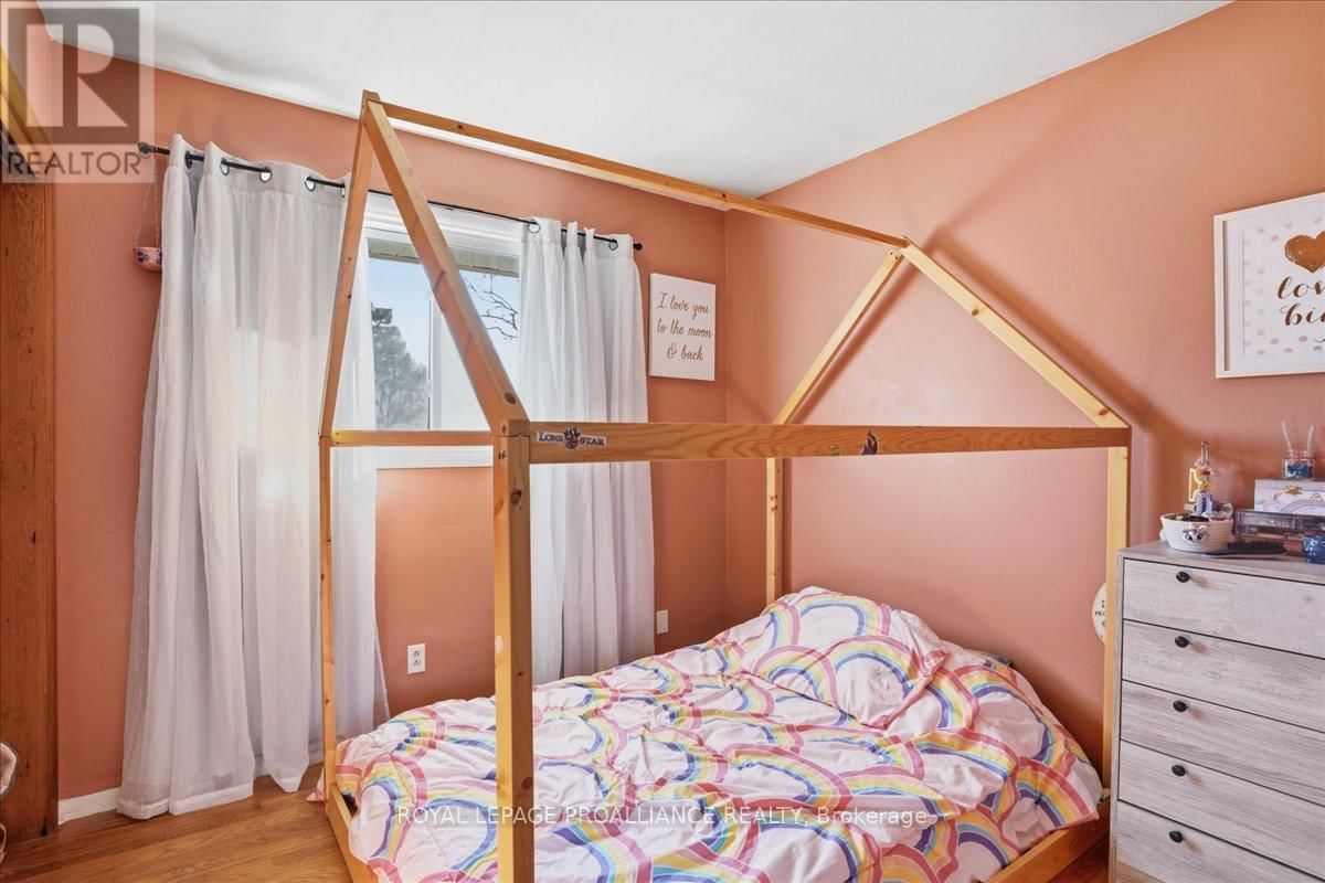 24 MELROSE CRESCENT Image 19