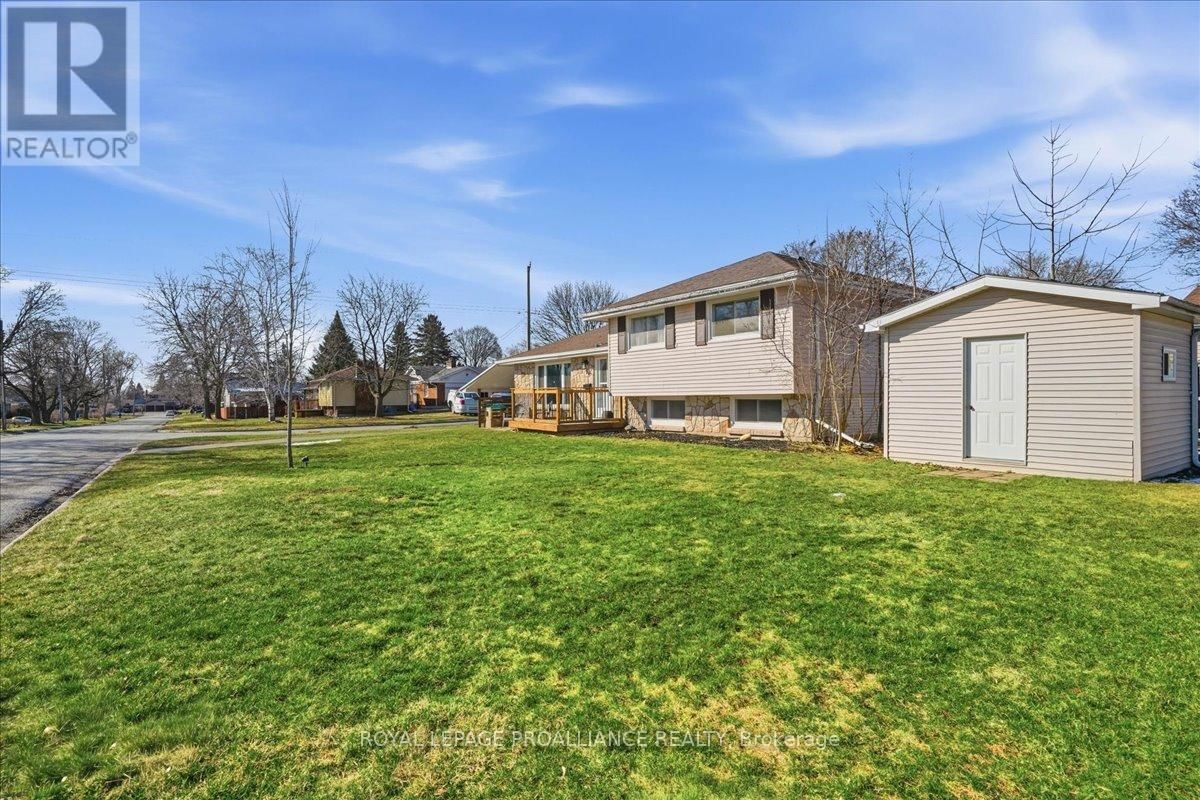 24 MELROSE CRESCENT Image 2