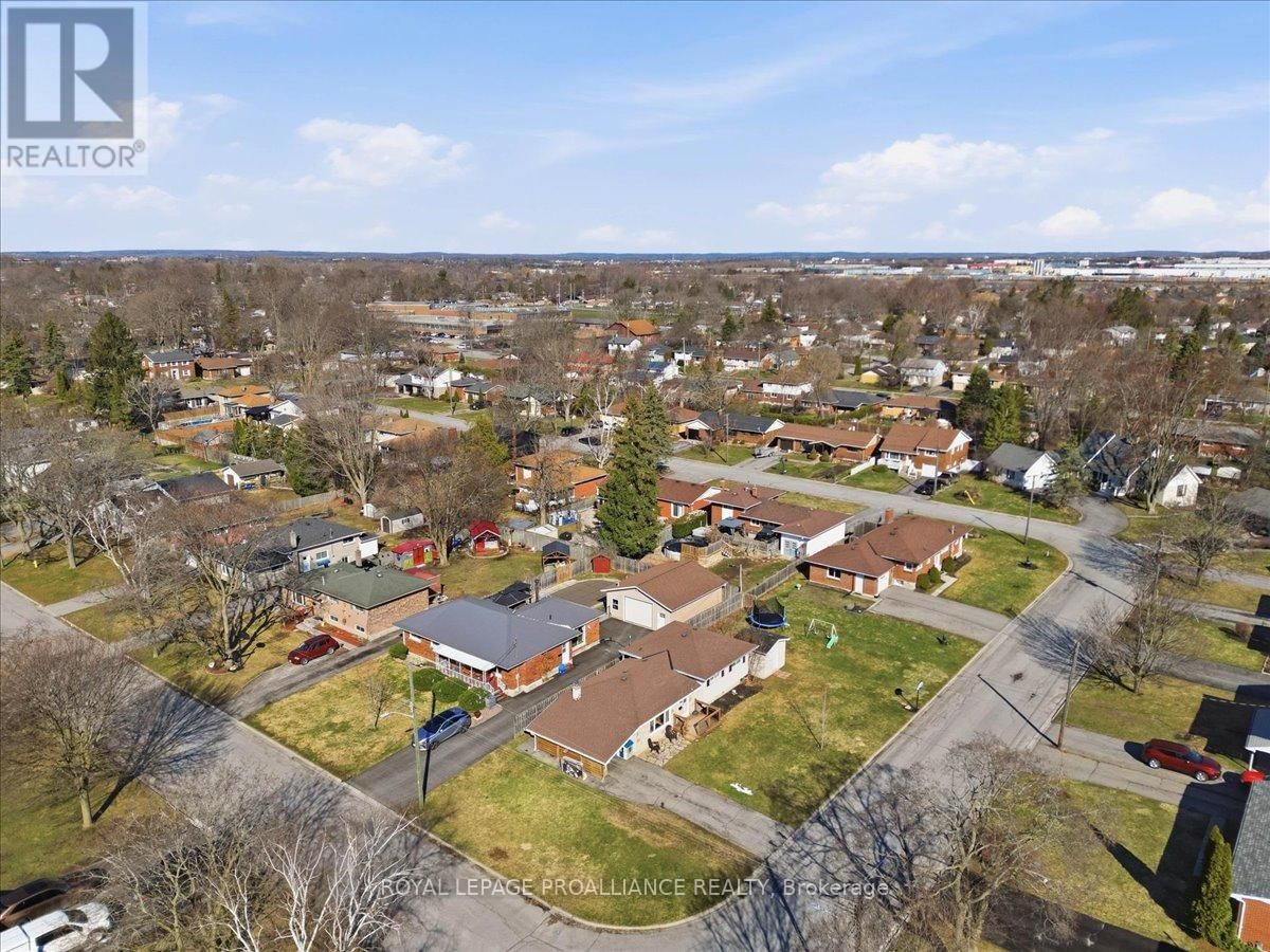 24 MELROSE CRESCENT Image 27