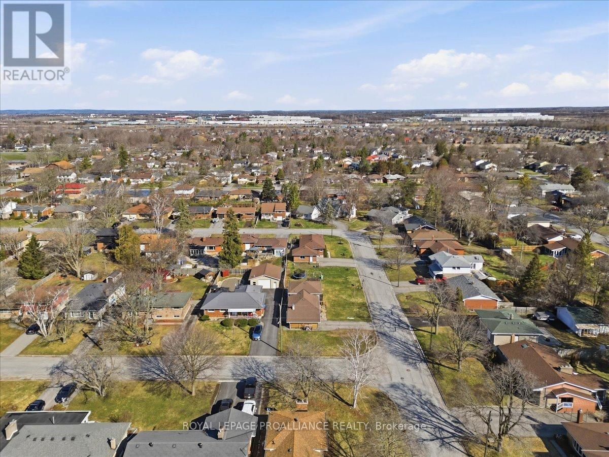 24 MELROSE CRESCENT Image 28