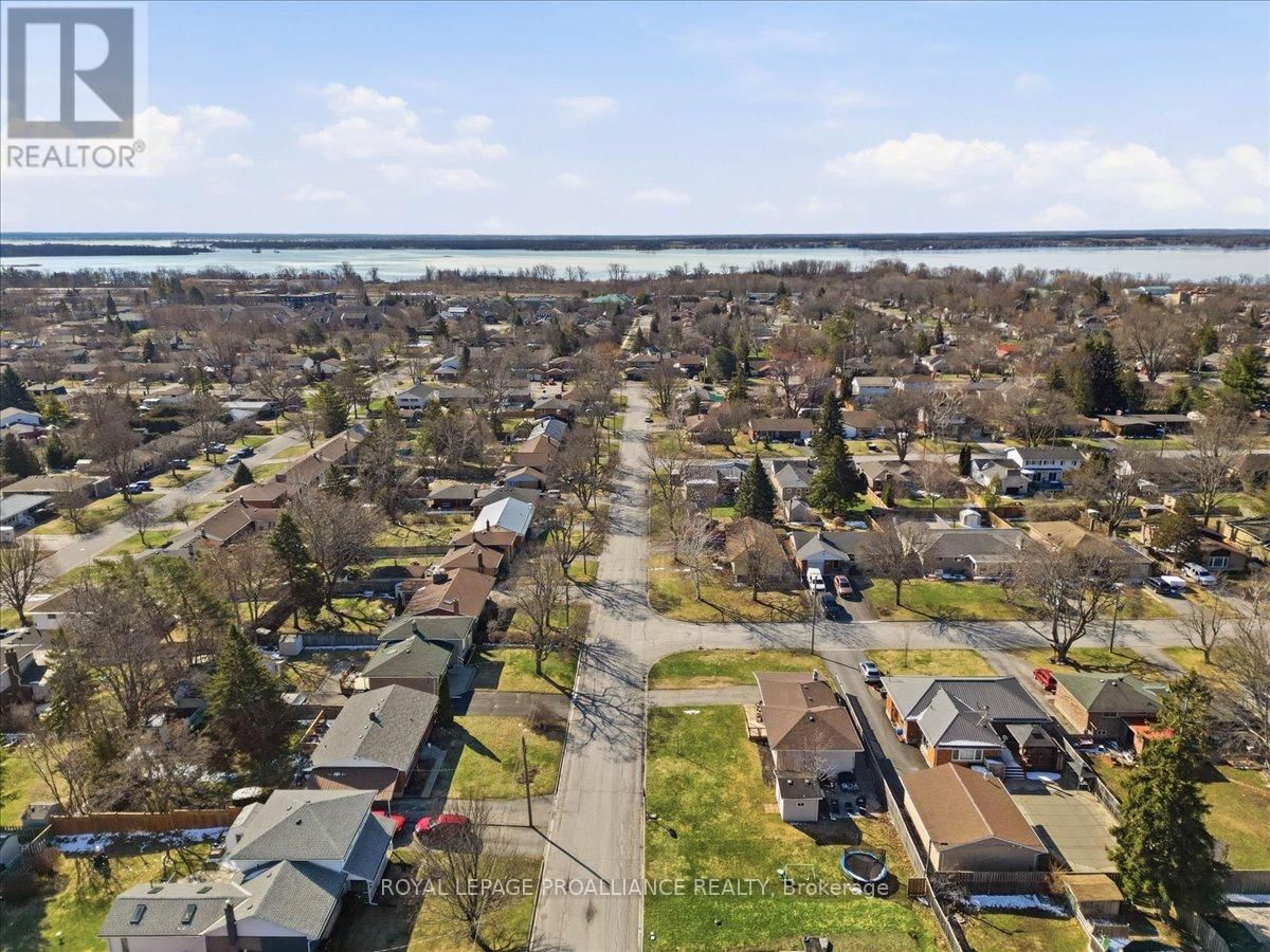 24 MELROSE CRESCENT Image 29