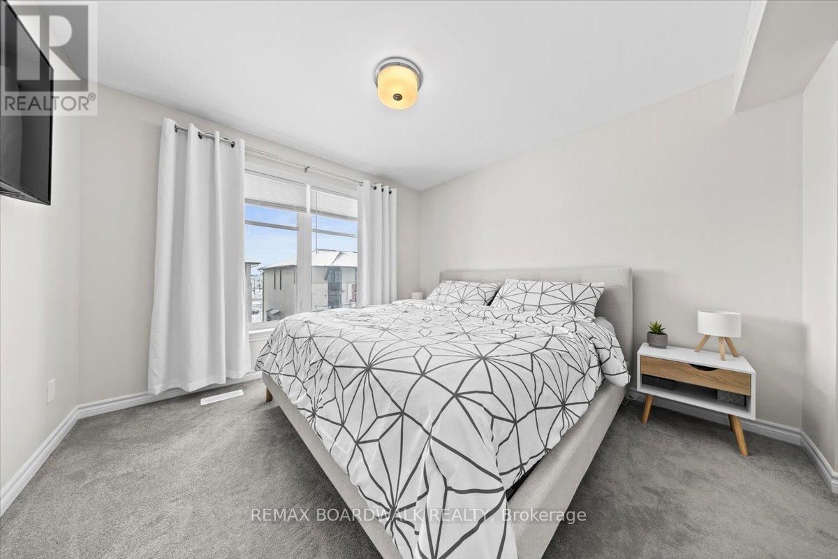 274 PASTEL WAY Image 27