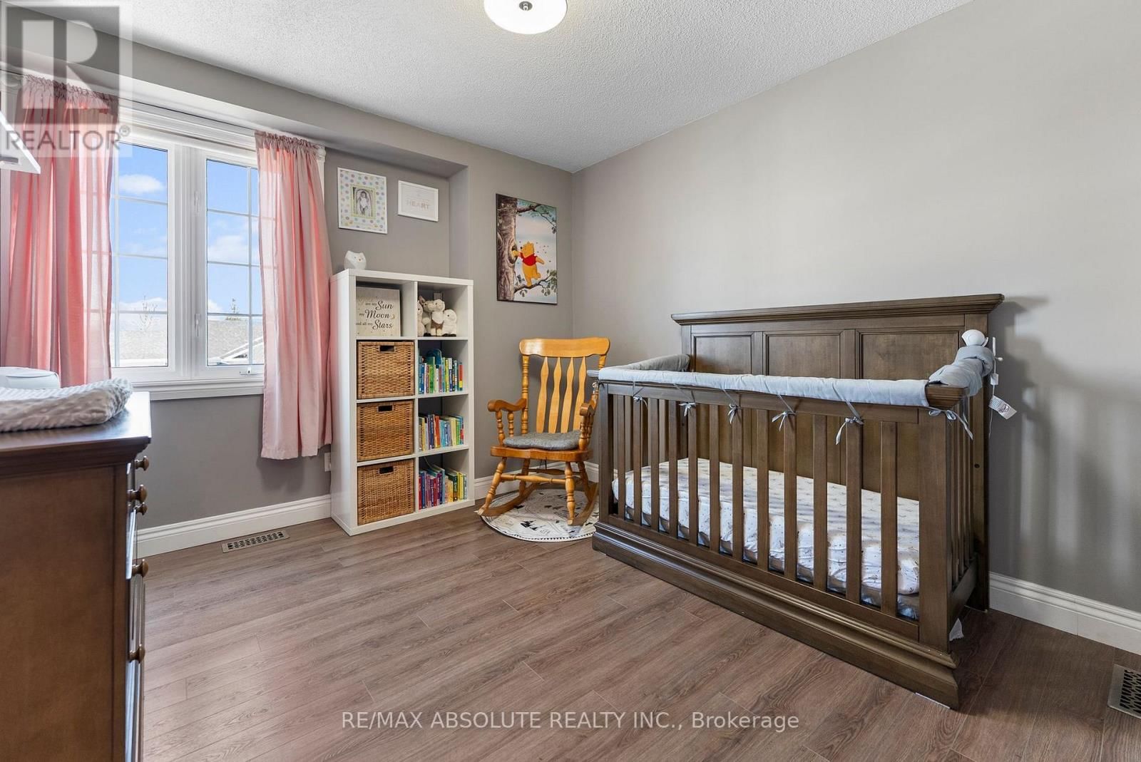 5 GARDNER STREET Image 13