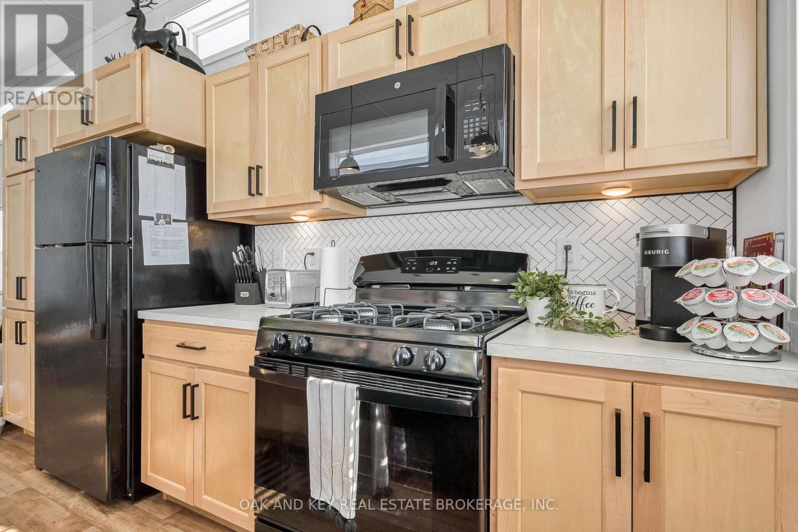 203 - 4838 SWITZER DRIVE Image 17