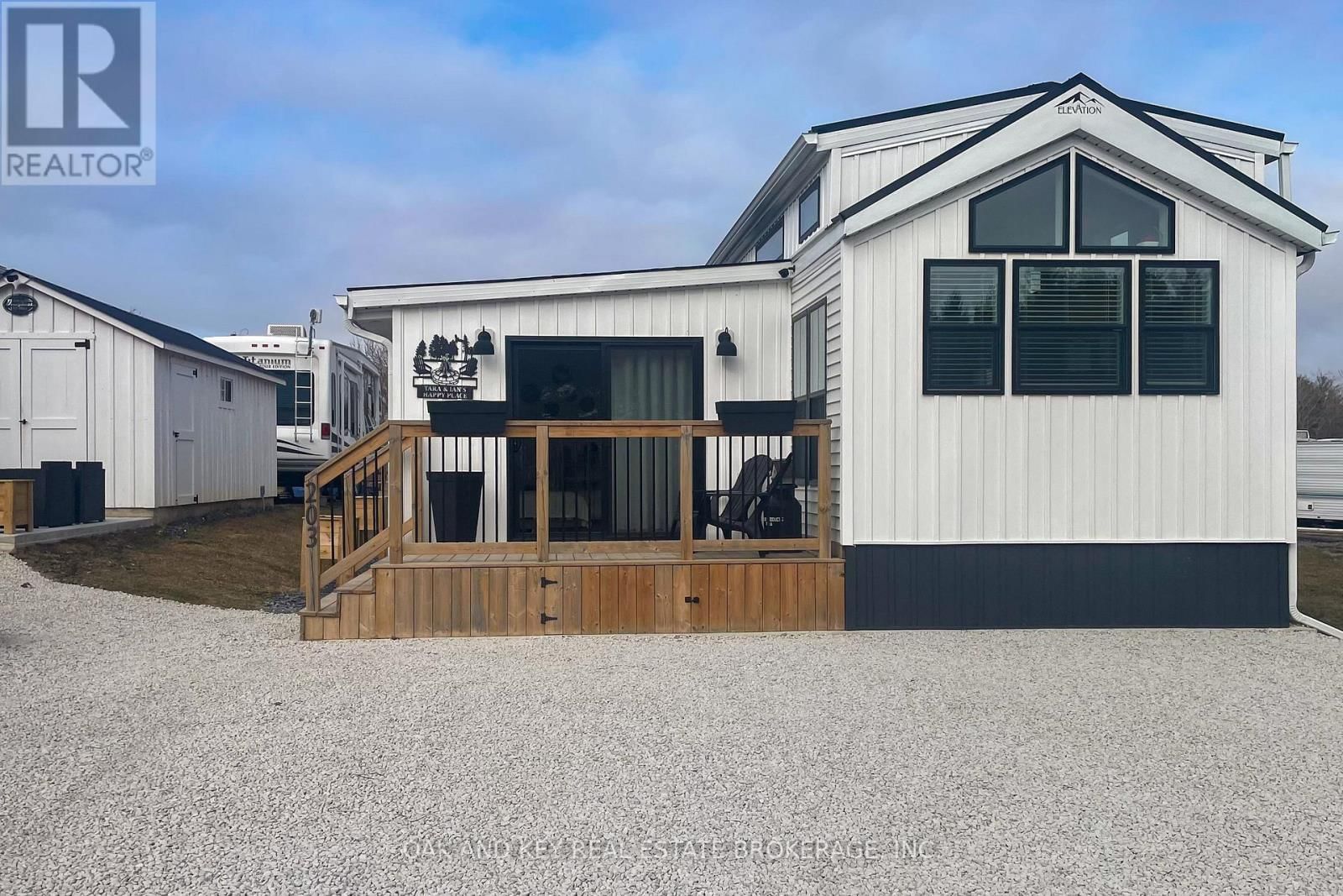 203 - 4838 SWITZER DRIVE Image 2