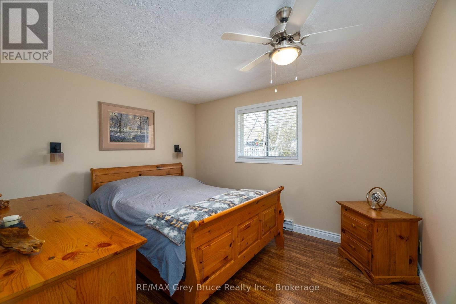 461 8TH 'A' AVENUE EAST Image 17