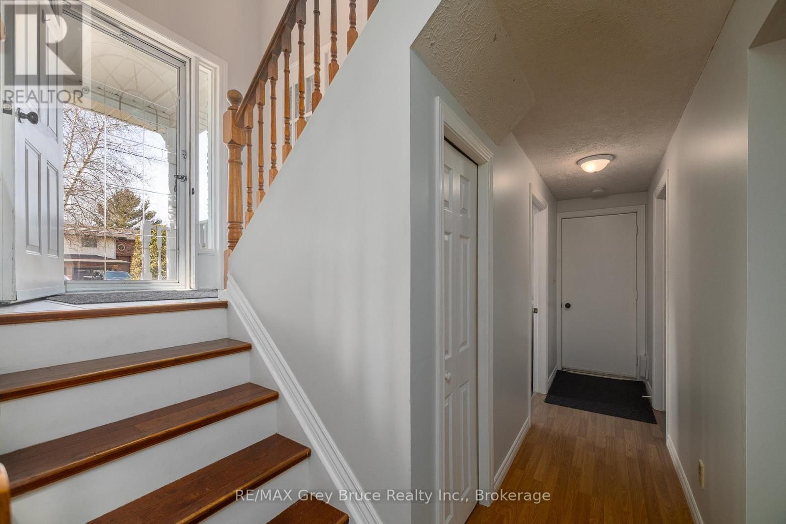 461 8TH 'A' AVENUE EAST Image 25