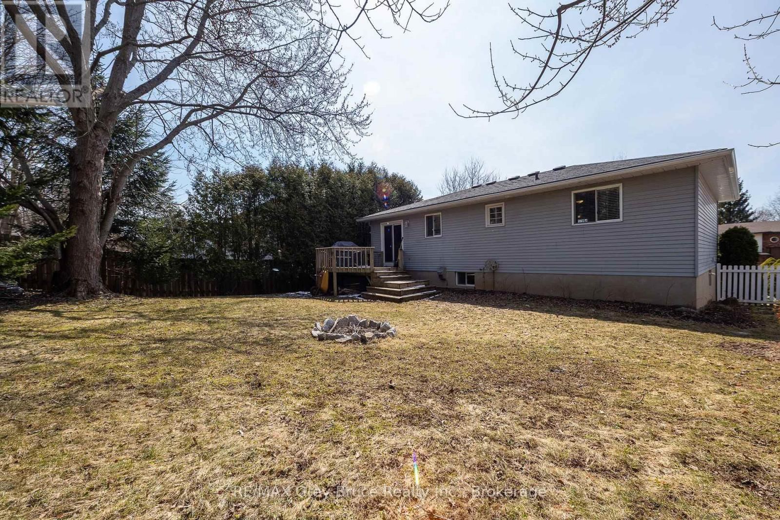 461 8TH 'A' AVENUE EAST Image 34