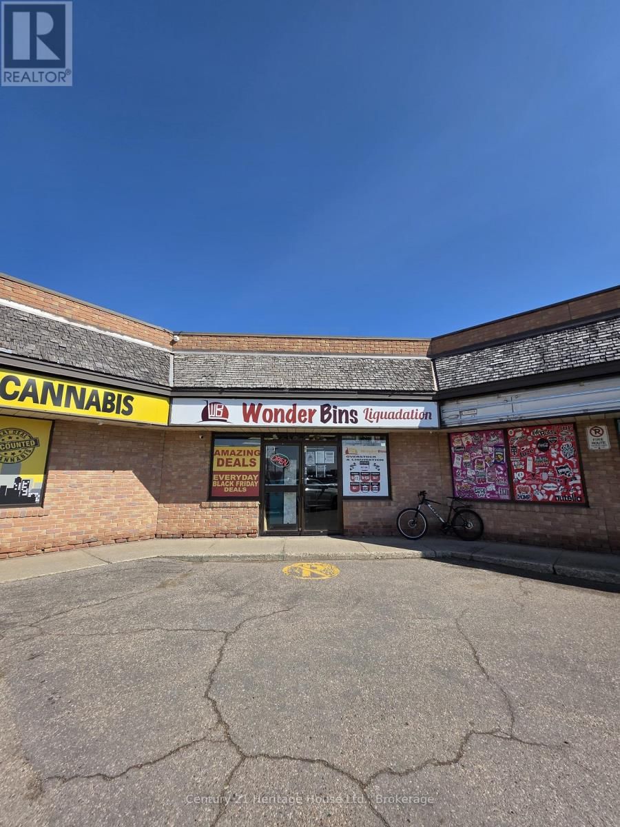 8 - 809 VICTORIA STREET NORTH Image 1