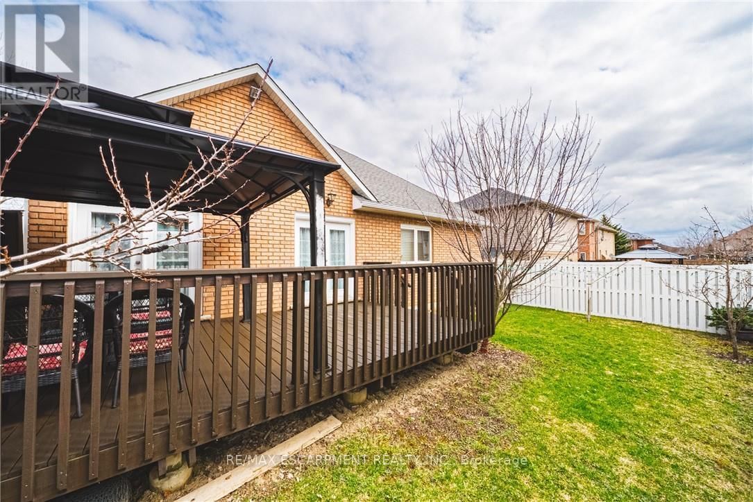 137 PINEHILL DRIVE Image 38