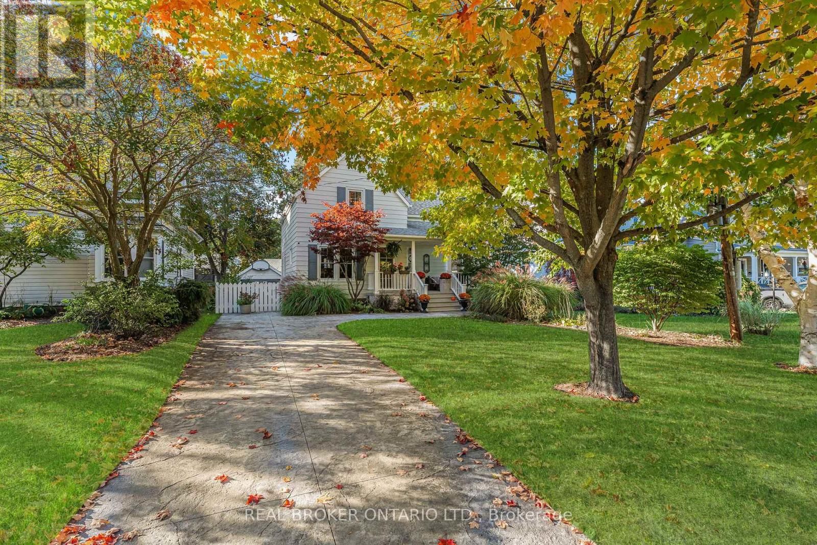 24 ROBINSON STREET SOUTH Image 1