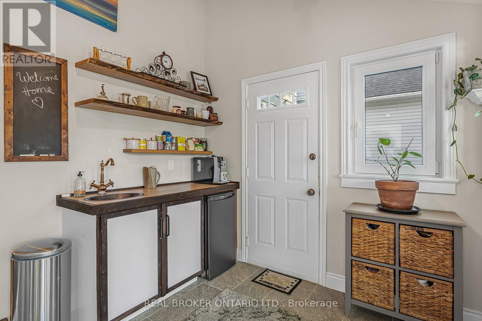 24 ROBINSON STREET SOUTH Image 16