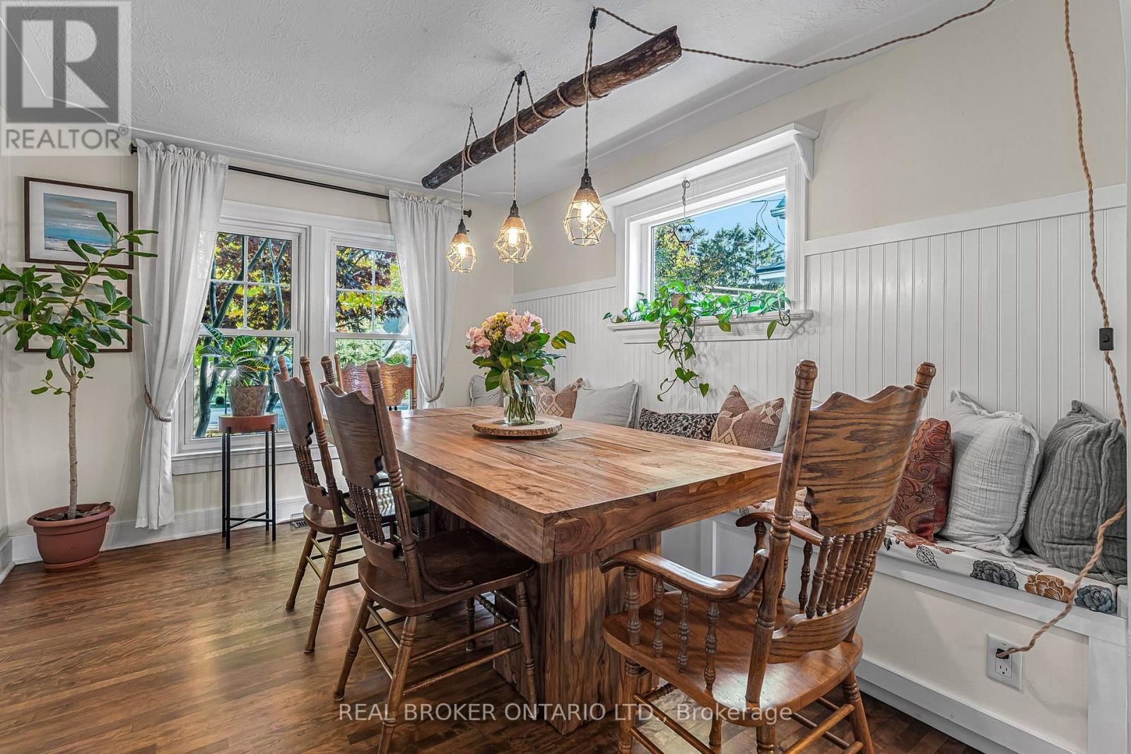 24 ROBINSON STREET SOUTH Image 21