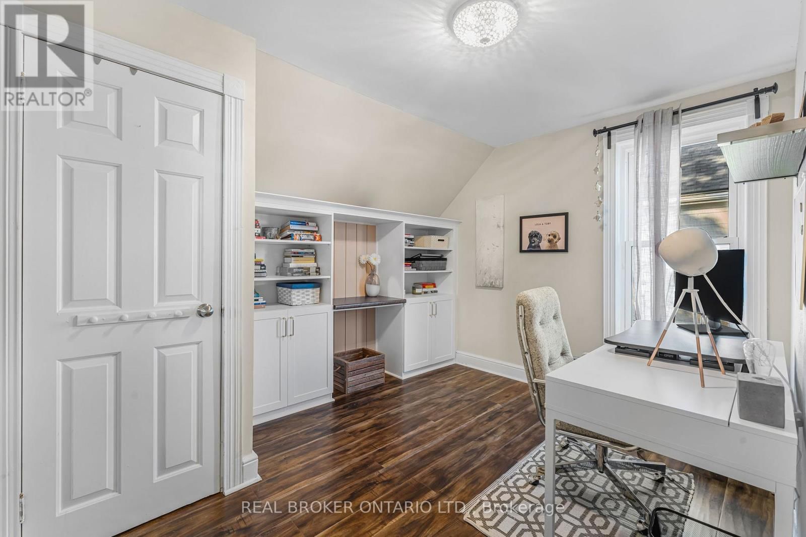 24 ROBINSON STREET SOUTH Image 28