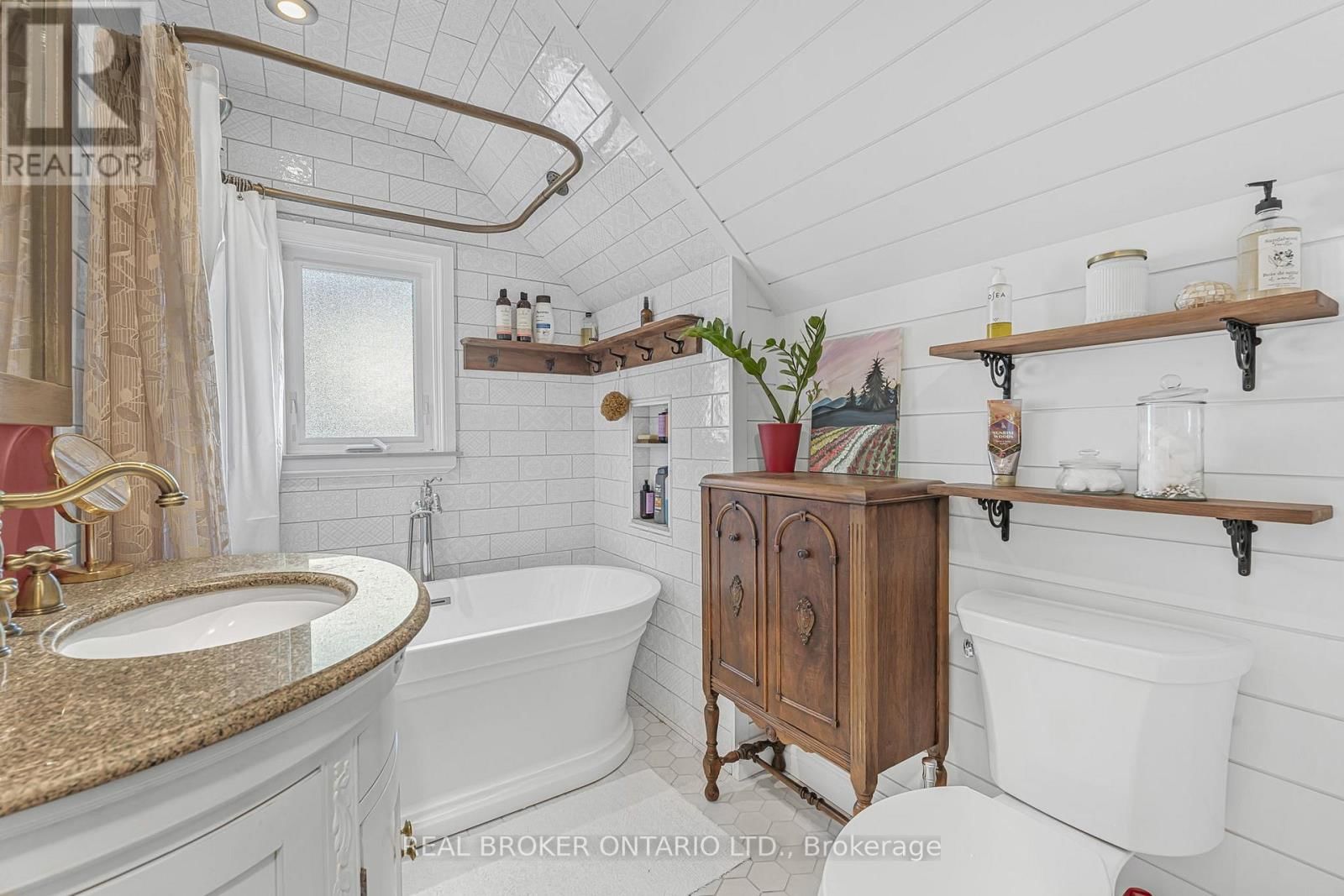 24 ROBINSON STREET SOUTH Image 31