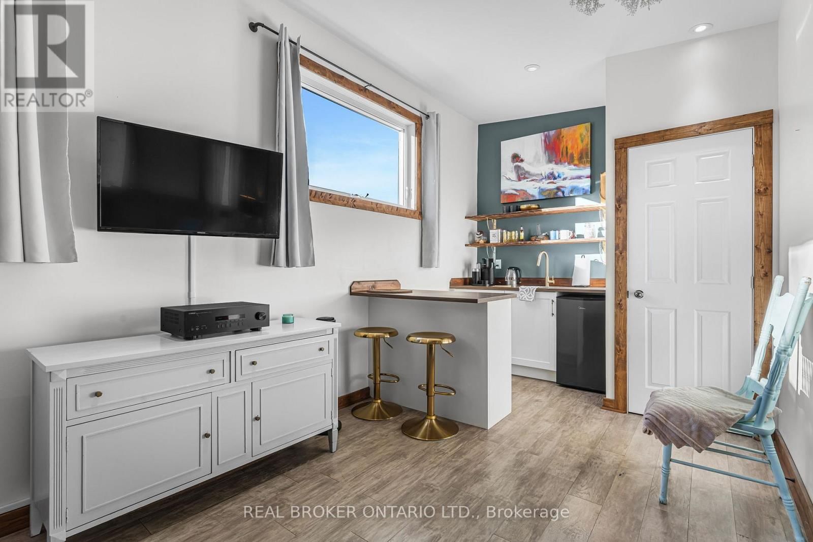 24 ROBINSON STREET SOUTH Image 34