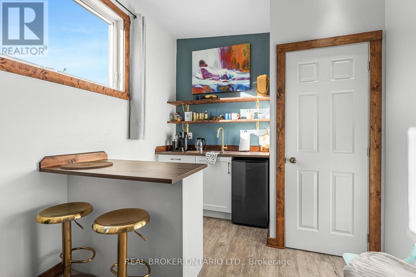 24 ROBINSON STREET SOUTH Image 35