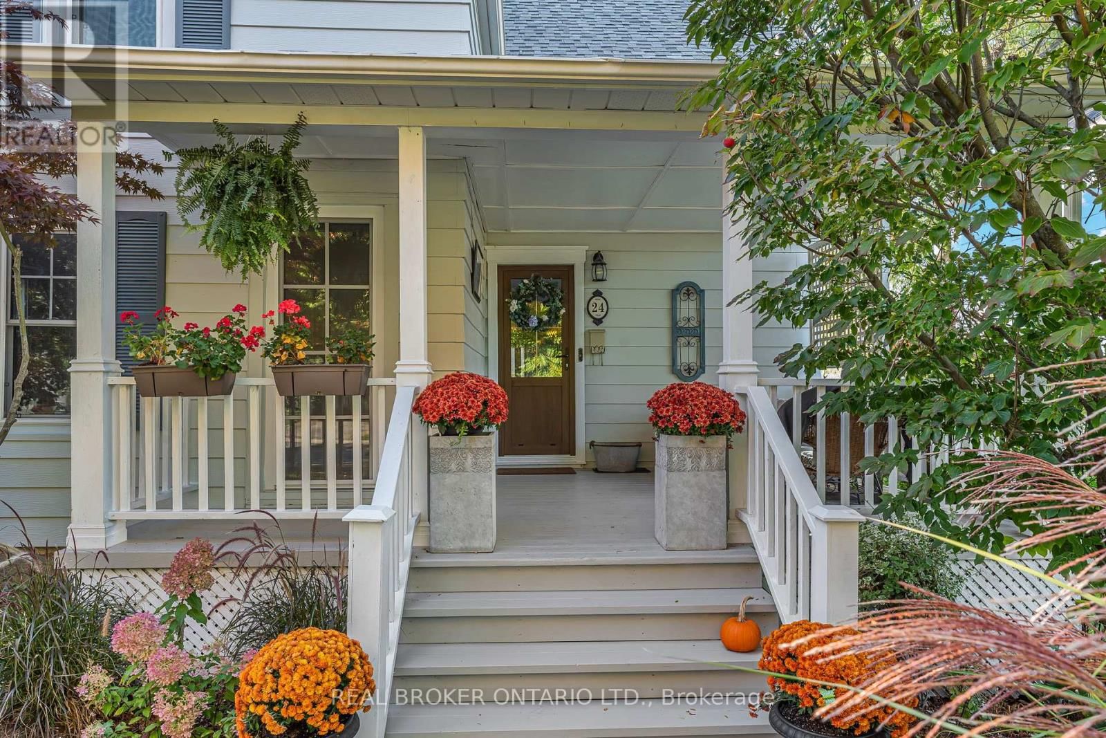 24 ROBINSON STREET SOUTH Image 5