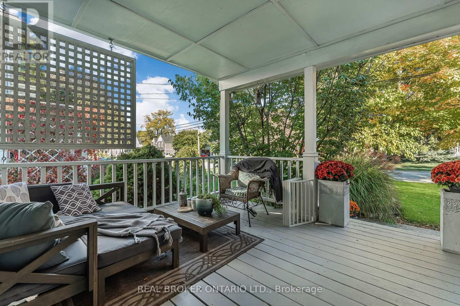 24 ROBINSON STREET SOUTH Image 7