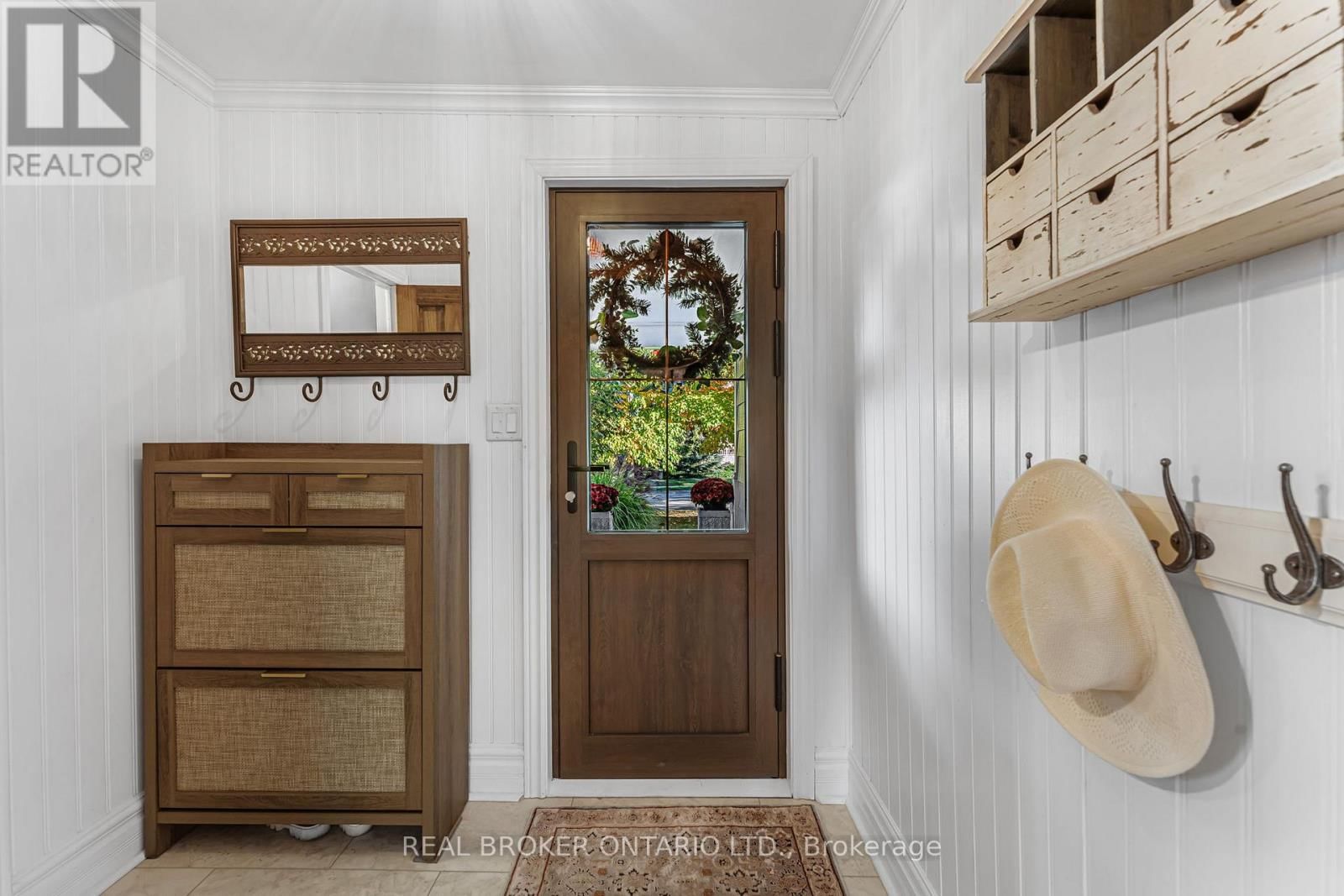 24 ROBINSON STREET SOUTH Image 8