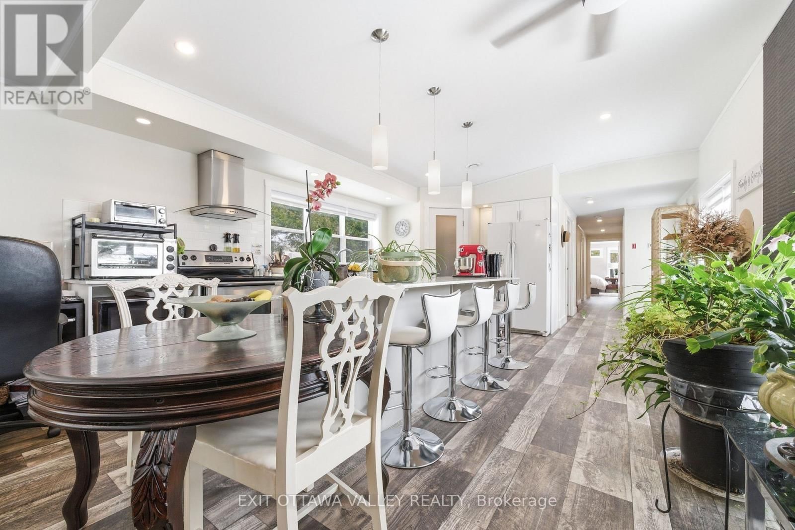 23 HUNTERS RUN LANE Image 14