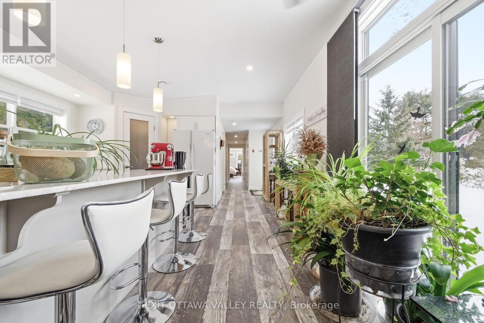 23 HUNTERS RUN LANE Image 15