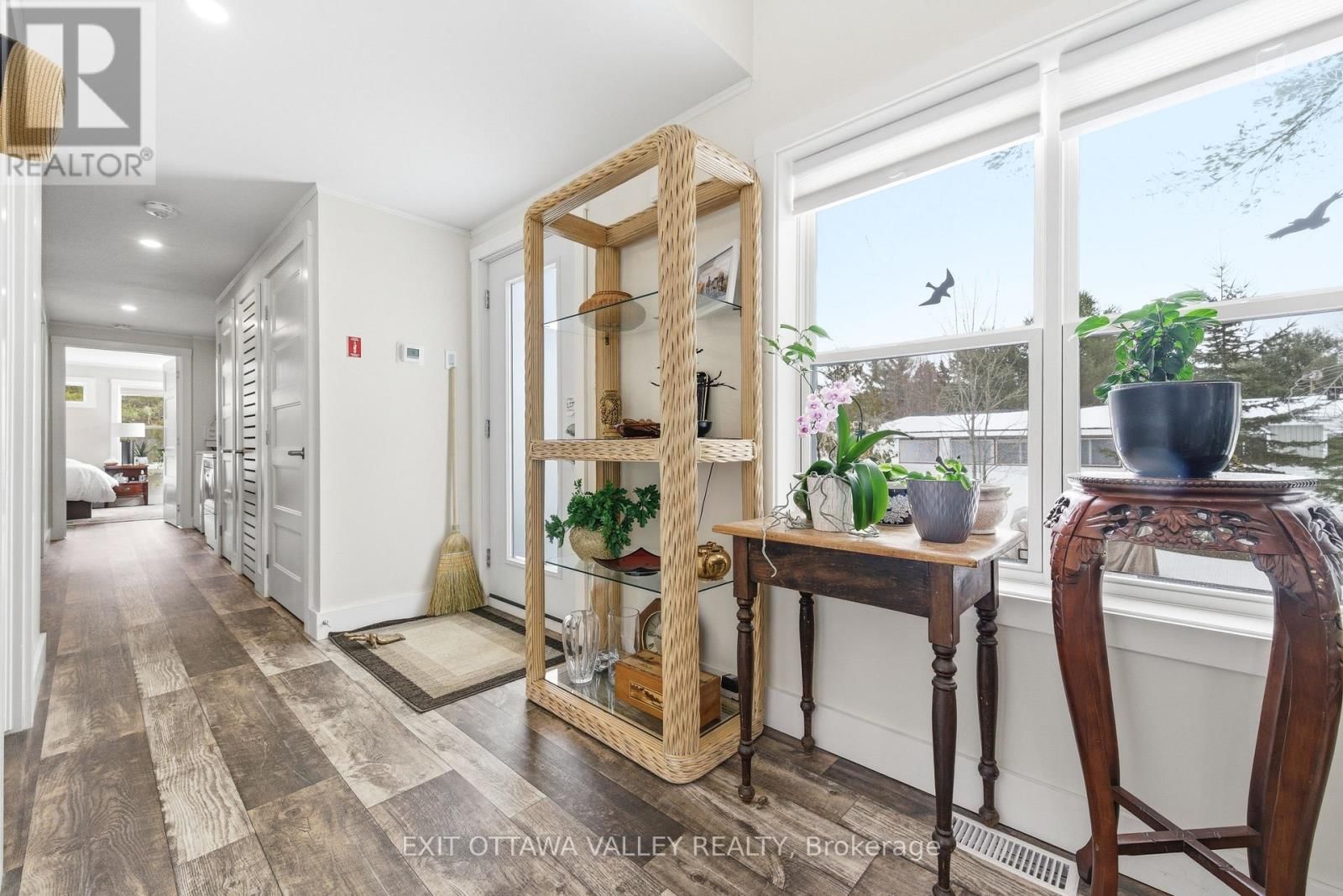 23 HUNTERS RUN LANE Image 16