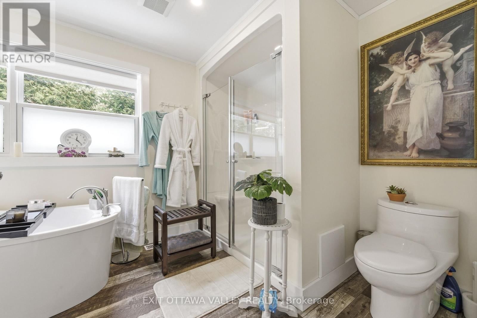 23 HUNTERS RUN LANE Image 18