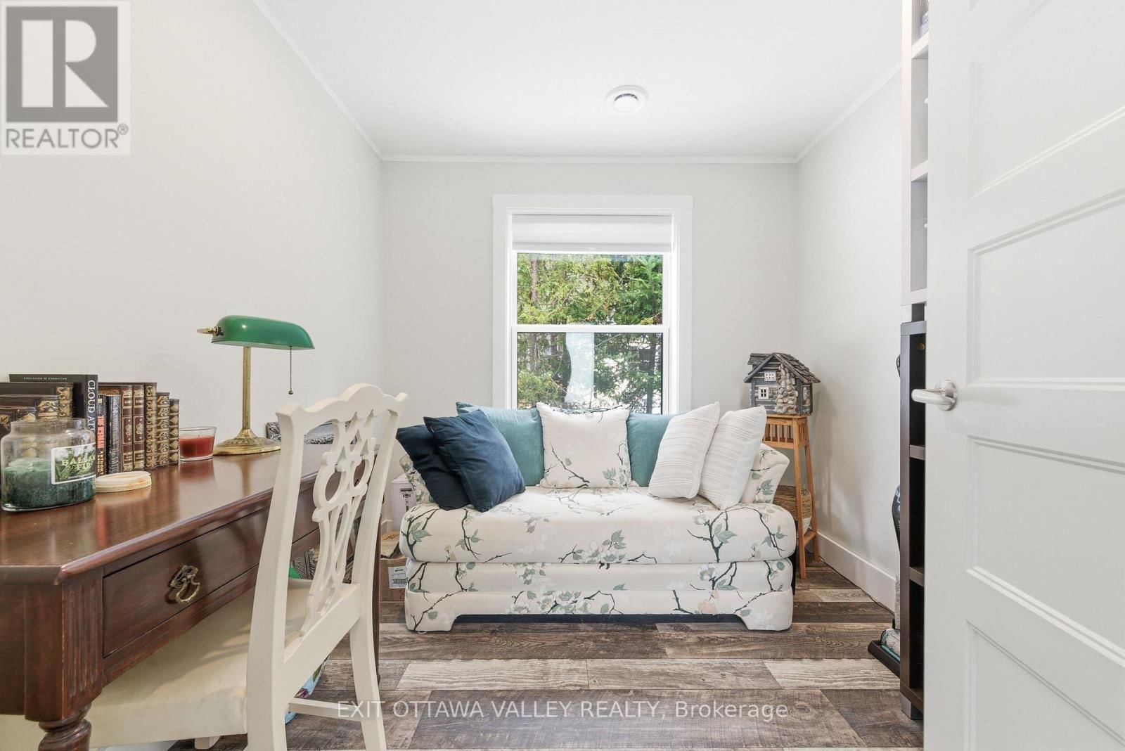 23 HUNTERS RUN LANE Image 28