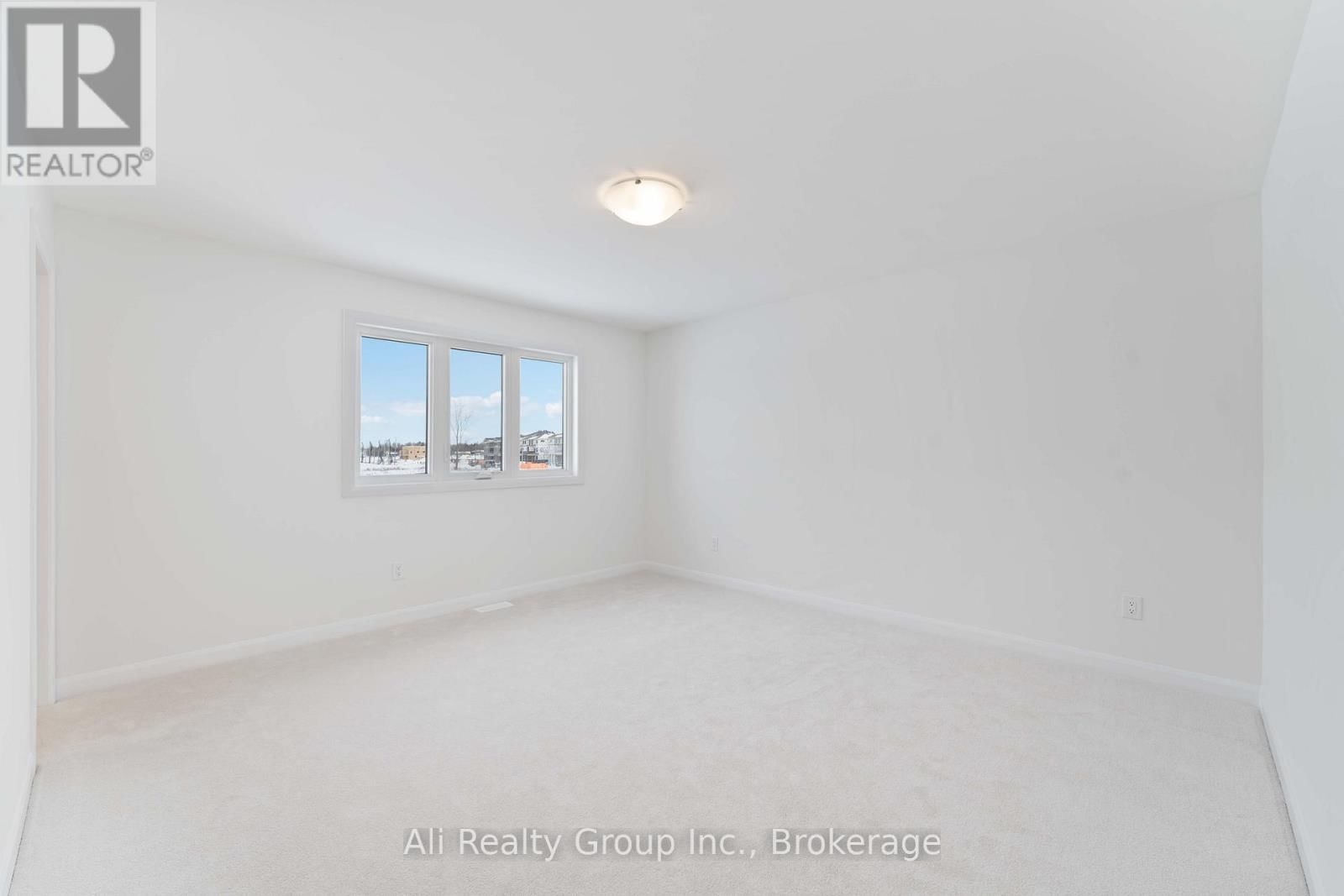 661 HAMSA STREET Image 14