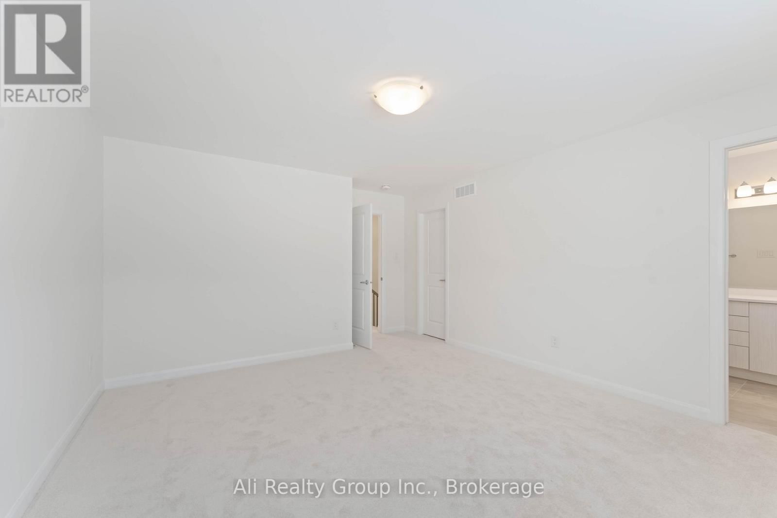 661 HAMSA STREET Image 17