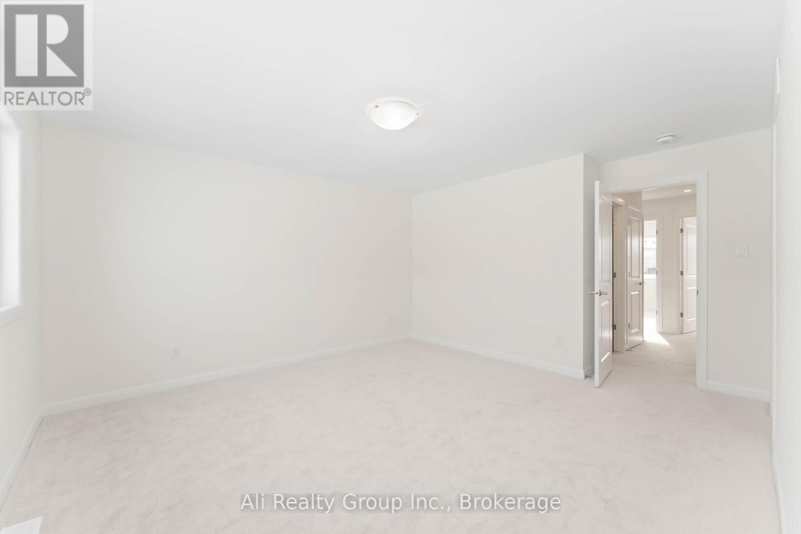 661 HAMSA STREET Image 18