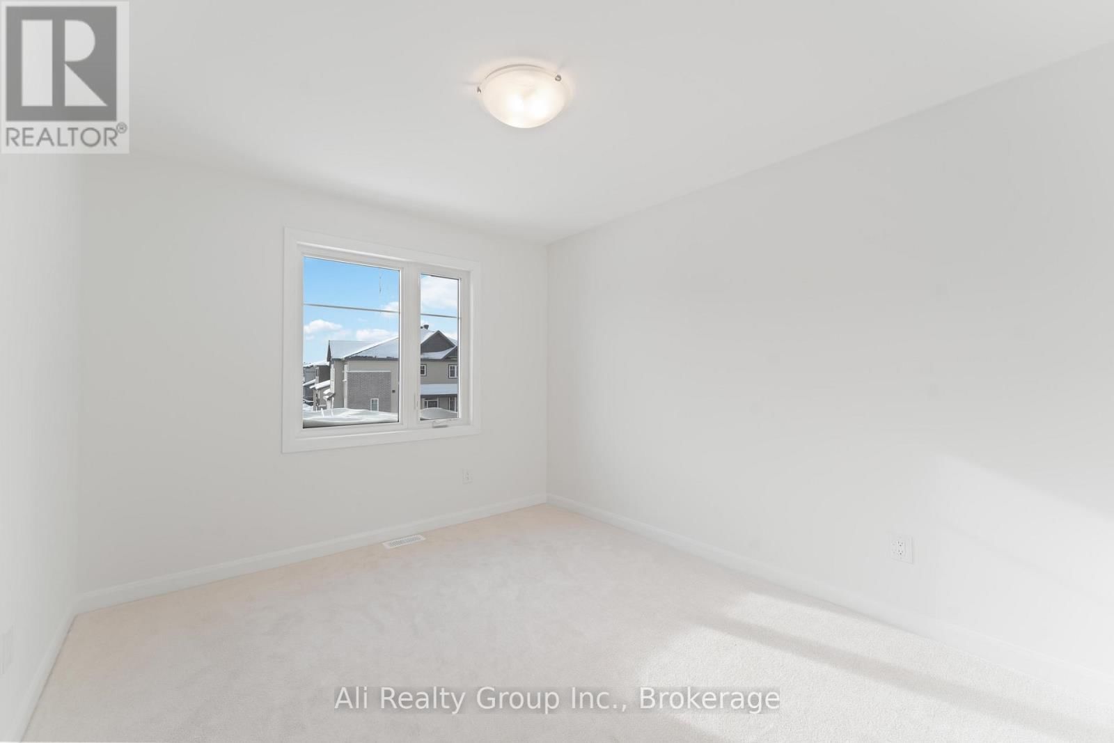 661 HAMSA STREET Image 24