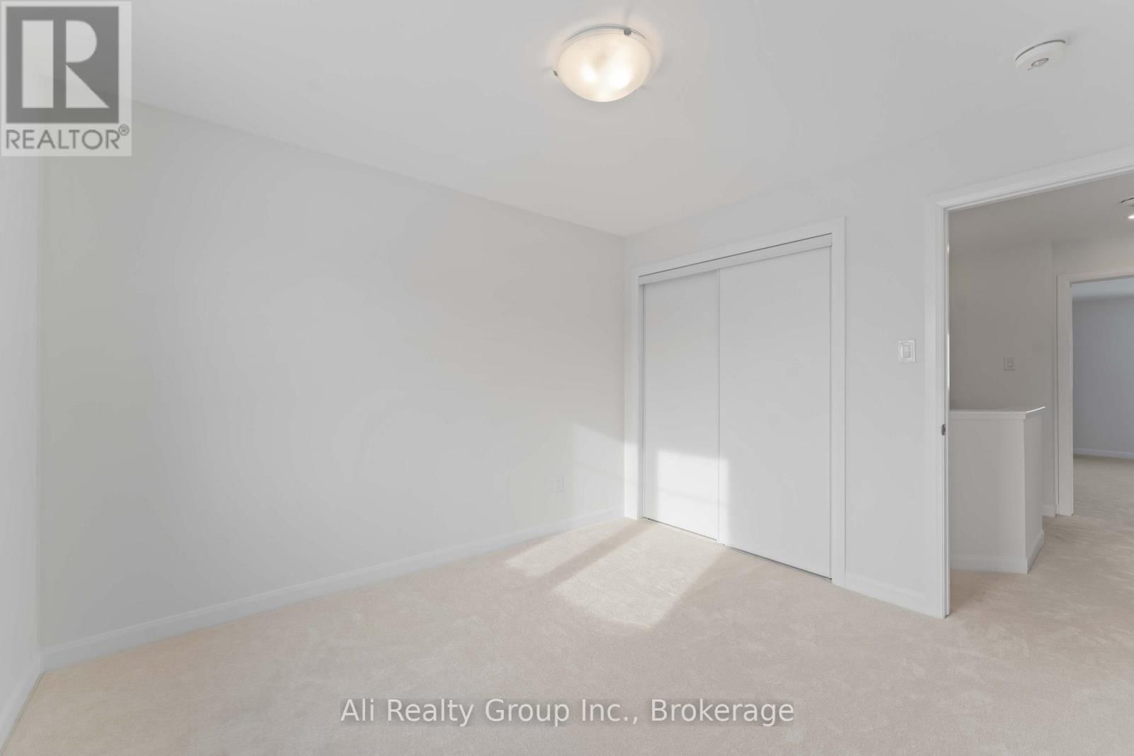 661 HAMSA STREET Image 25