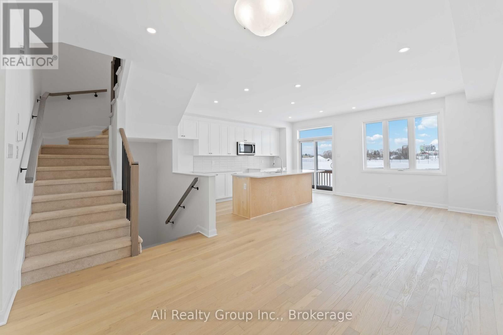 661 HAMSA STREET Image 5