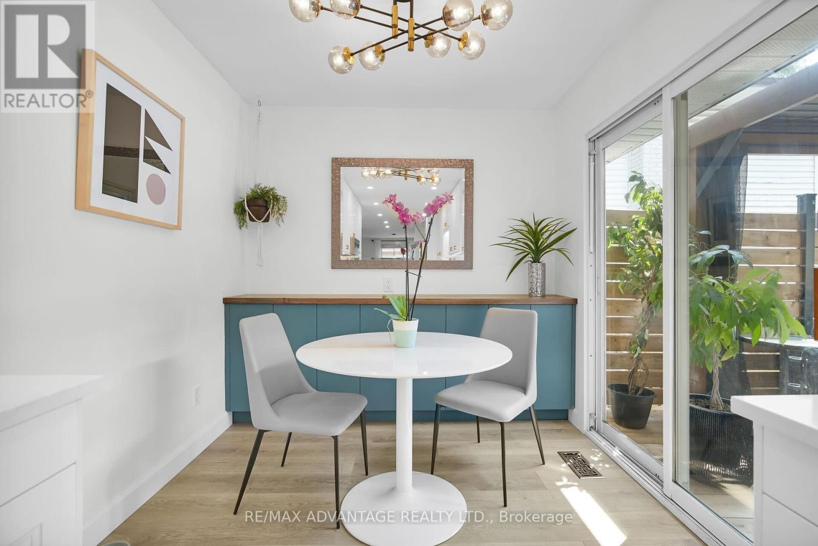 219 HIGHVIEW AVENUE WEST Image 30