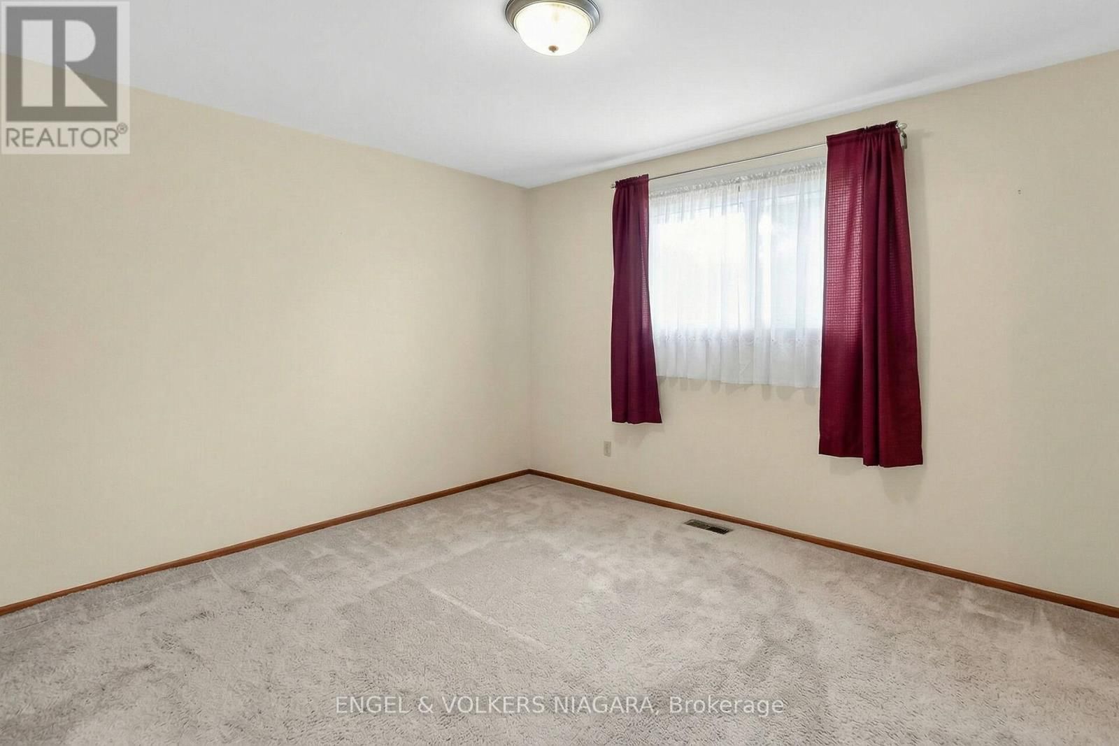 260 ST. PAUL STREET WEST Image 22