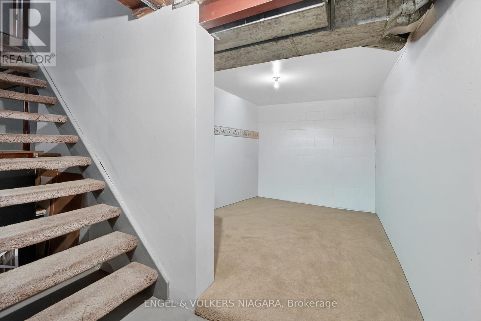 260 ST. PAUL STREET WEST Image 25