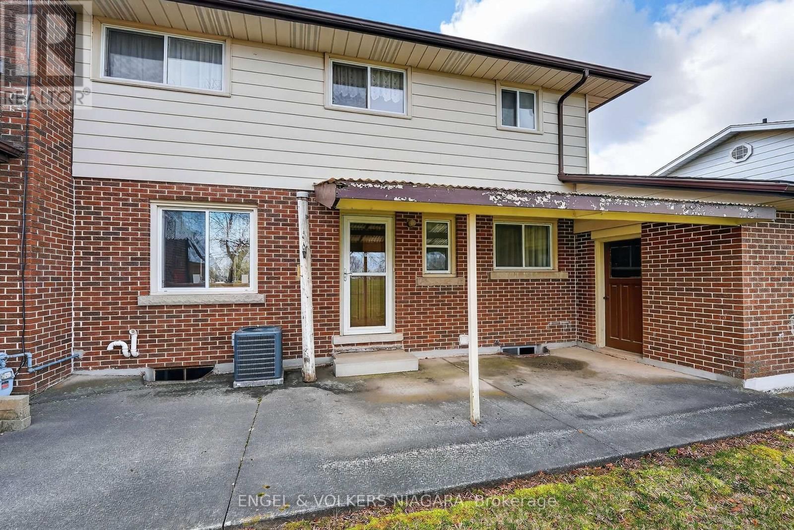 260 ST. PAUL STREET WEST Image 29