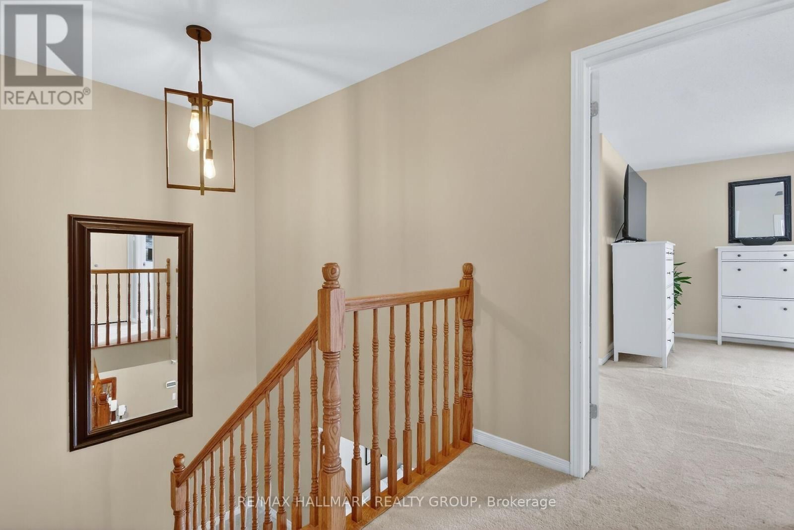 54 CHARLESTON STREET Image 26