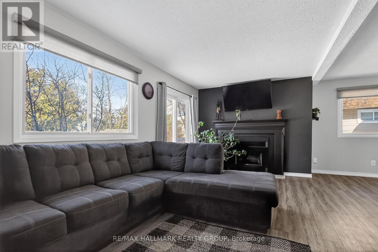 37 PRIAM WAY Image 9