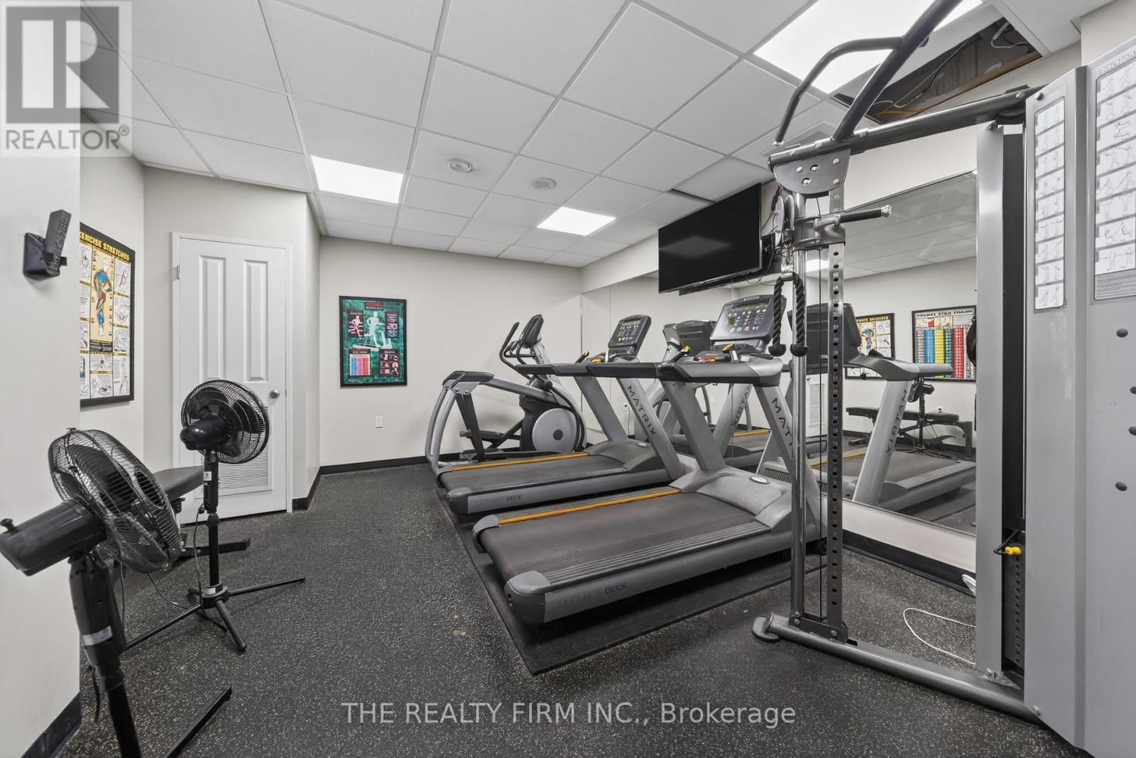 803 - 353 COMMISSIONERS ROAD WEST Image 23