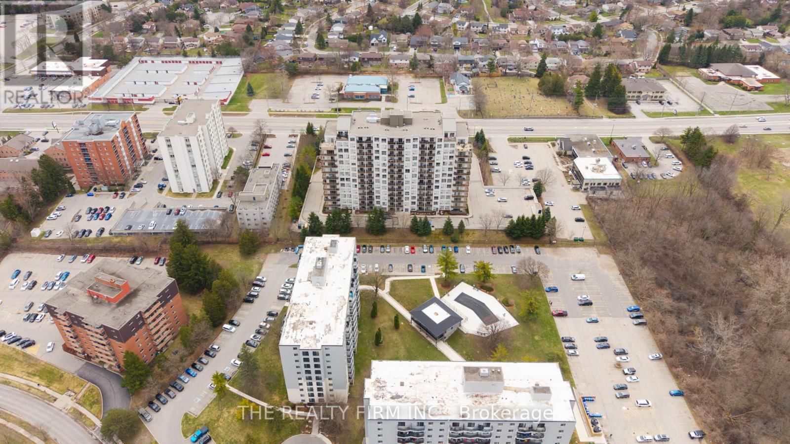 803 - 353 COMMISSIONERS ROAD WEST Image 28