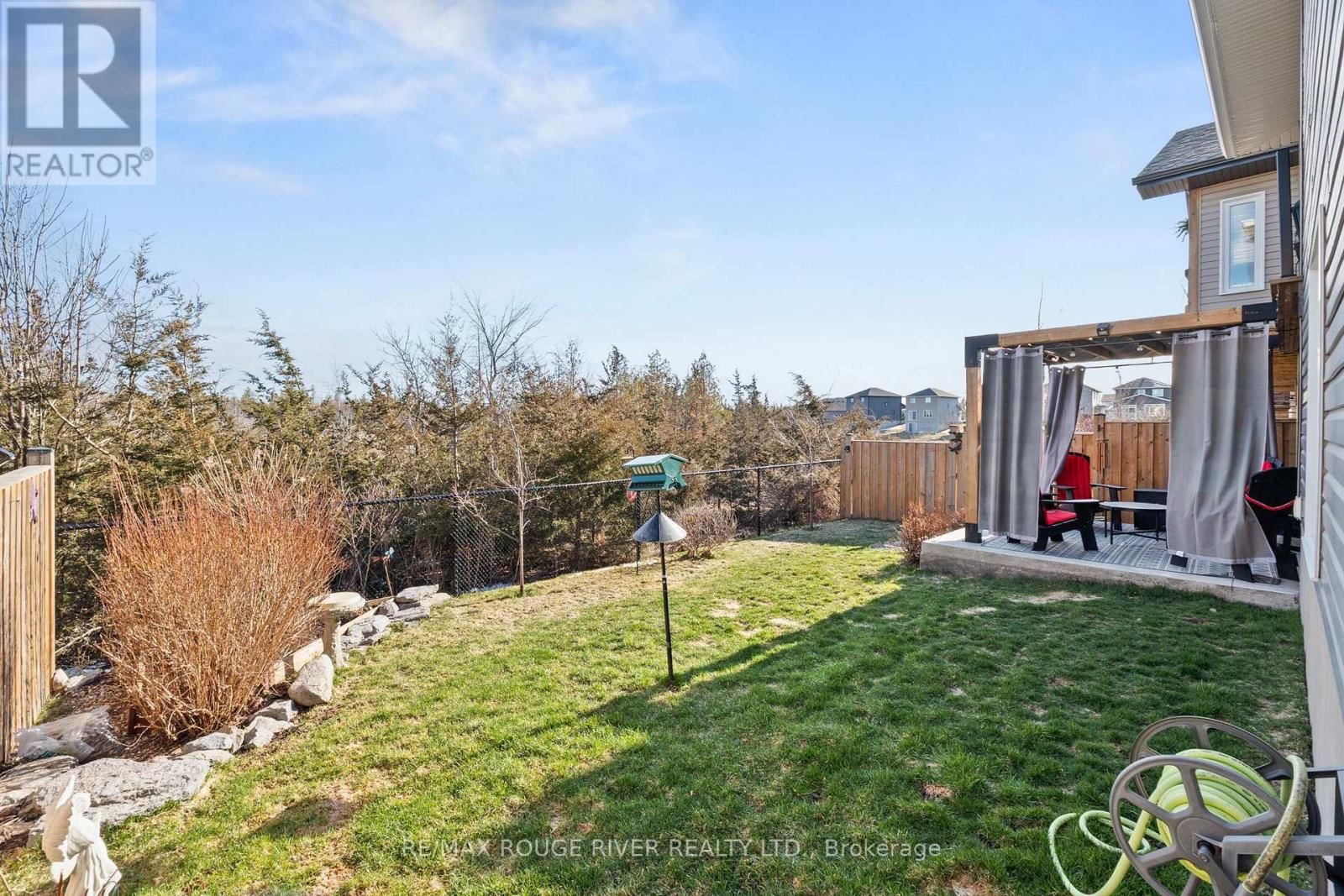 124 BRENNAN CRESCENT Image 44