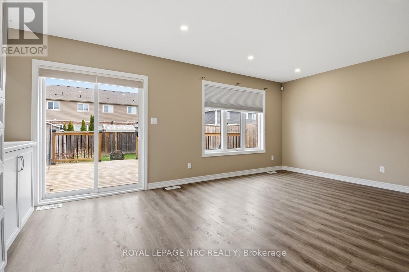 323 SILVERWOOD AVENUE Image 8