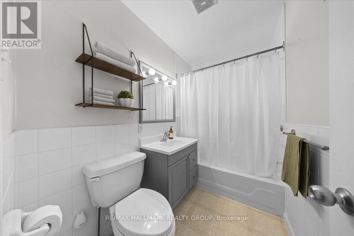 66 BROADVIEW AVENUE EAST Image 22